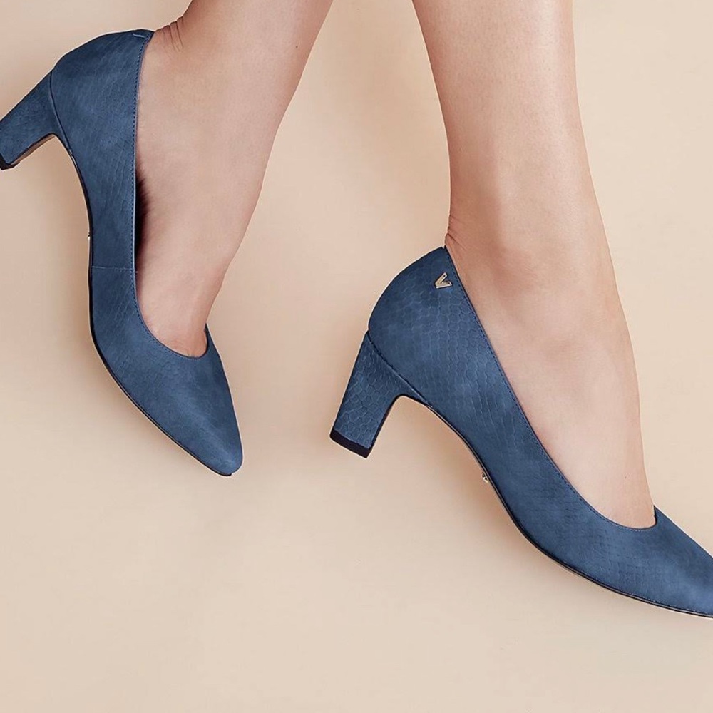 Vionic Blue Leather Snakeskin Pumps